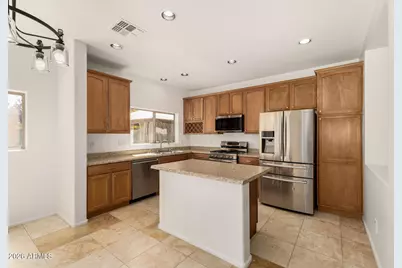 10925 W College Drive, Phoenix, AZ 85037 - Photo 7