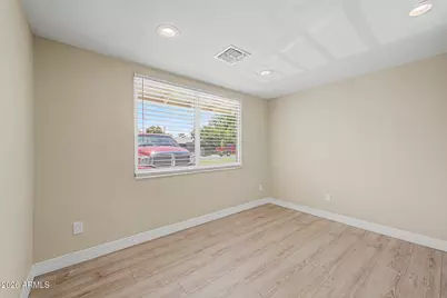 7719 N 17th Avenue, Phoenix, AZ 85021 - Photo 15