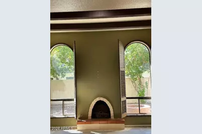 203 E Echo Lane, Phoenix, AZ 85020 - Photo 1