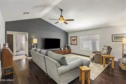 138 W Surrey Avenue, Phoenix, AZ 85029 - Photo 7