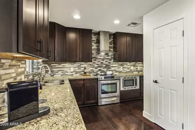 138 W Surrey Avenue, Phoenix, AZ 85029 - Photo 15