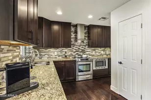 138 W Surrey Ave, Phoenix, AZ 85029 - Photo 15