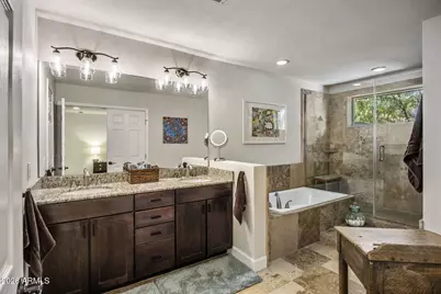 138 W Surrey Avenue, Phoenix, AZ 85029 - Photo 19