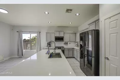 16761 W Pima Street, Goodyear, AZ 85338 - Photo 11