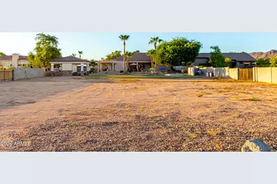 5343 W Whispering Wind Drive, Glendale, AZ 85310 - Photo 93