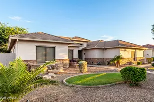 5343 W Whispering Wind Dr, Glendale, AZ 85310 - Photo 15