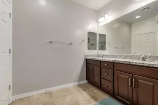 7913 S 25th Pl, Phoenix, AZ 85042 - Photo 13