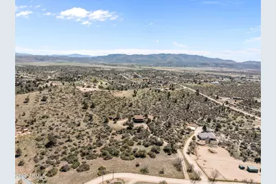 17839 S Pinon Lane, Peeples Valley, AZ 86332 - Photo 19