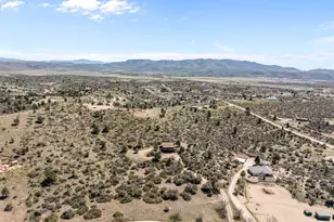 17839 S Pinon Ln, Peeples Valley, AZ 86332 - Photo 19