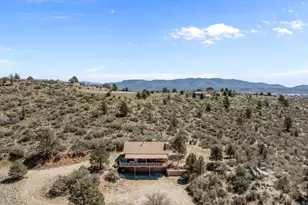 17839 S Pinon Ln, Peeples Valley, AZ 86332 - Photo 21