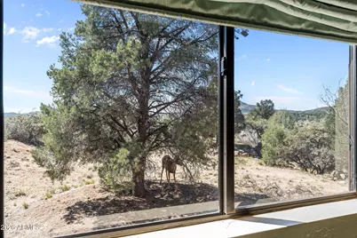 17839 S Pinon Lane, Peeples Valley, AZ 86332 - Photo 11