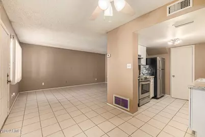 8417 N 34th Avenue, Phoenix, AZ 85051 - Photo 9