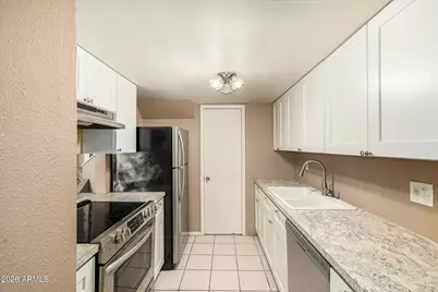 8417 N 34th Avenue, Phoenix, AZ 85051 - Photo 13