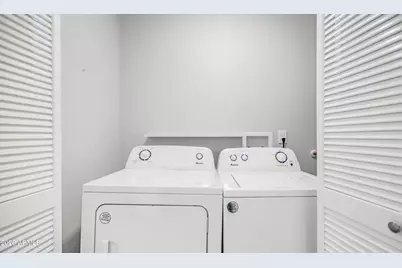 610 E Royal Palm Square N, Phoenix, AZ 85020 - Photo 21