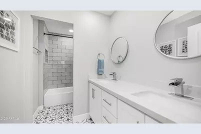 610 E Royal Palm Square N, Phoenix, AZ 85020 - Photo 11