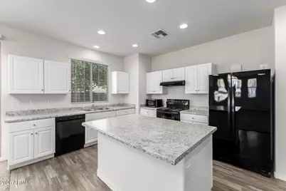 3803 S 54th Lane, Phoenix, AZ 85043 - Photo 13