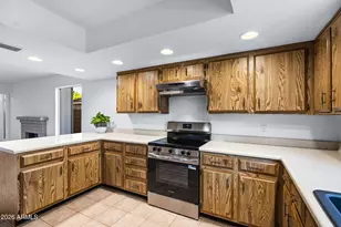 571 W Myrna Ln, Chandler, AZ 85225 - Photo 13