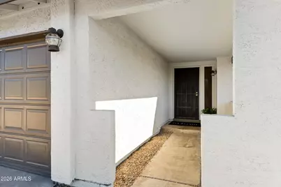 571 W Myrna Lane, Chandler, AZ 85225 - Photo 5