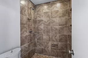 571 W Myrna Ln, Chandler, AZ 85225 - Photo 25