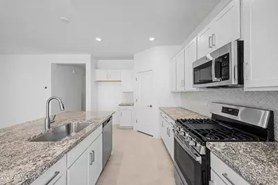 22358 W Irma Lane, Surprise, AZ 85387 - Photo 7