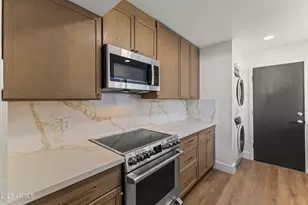 10055 E Mountainview Lake Dr, Scottsdale, AZ 85258 - Photo 11