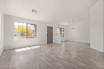 10304 W Windsor Boulevard, Glendale, AZ 85307 - Photo 7