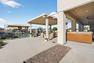 1124 E Loveland Lane, San Tan Valley, AZ 85140 - Photo 27