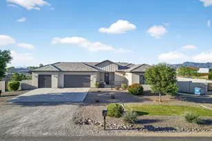 1124 E Loveland Ln, San Tan Valley, AZ 85140 - Photo 61