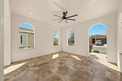 20784 W Minnezona Avenue, Buckeye, AZ 85396 - Photo 9