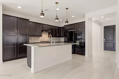 20784 W Minnezona Avenue, Buckeye, AZ 85396 - Photo 11