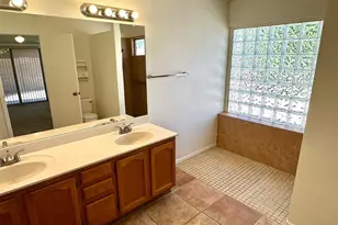 2914 E Woodland Dr, Phoenix, AZ 85048 - Photo 15