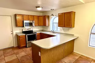 2914 E Woodland Dr, Phoenix, AZ 85048 - Photo 7