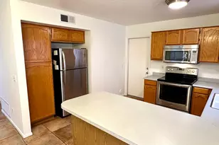 2914 E Woodland Dr, Phoenix, AZ 85048 - Photo 9