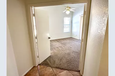 2914 E Woodland Drive, Phoenix, AZ 85048 - Photo 11