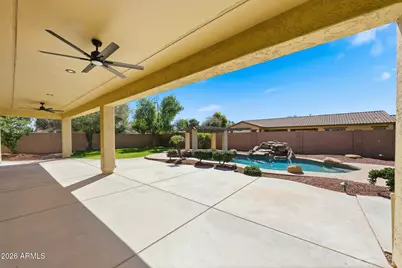 8001 W San Juan Avenue, Glendale, AZ 85303 - Photo 7