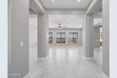 8001 W San Juan Avenue, Glendale, AZ 85303 - Photo 11