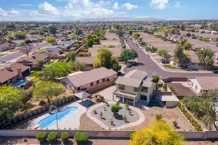 5739 W Seldon Ln, Glendale, AZ 85302 - Photo 3