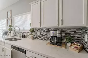 9340 W Ironwood Dr, Peoria, AZ 85345 - Photo 15