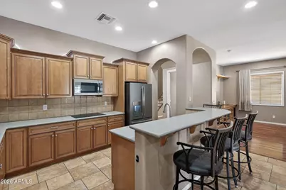 14582 W Wilshire Drive, Goodyear, AZ 85395 - Photo 11
