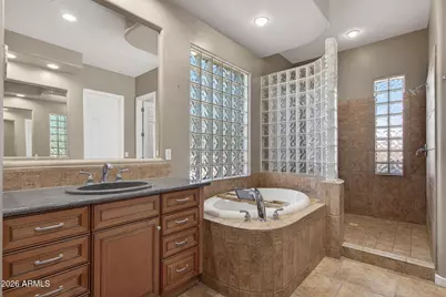 14582 W Wilshire Drive, Goodyear, AZ 85395 - Photo 23