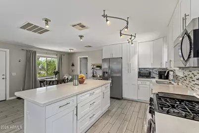 720 E Carol Avenue, Phoenix, AZ 85020 - Photo 11