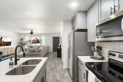 8449 E Roanoke Avenue, Scottsdale, AZ 85257 - Photo 9