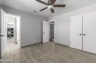 3137 N 37th Dr, Phoenix, AZ 85019 - Photo 7