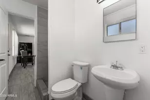 3137 N 37th Dr, Phoenix, AZ 85019 - Photo 9