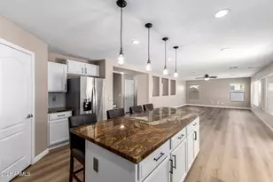 3362 E Silverbell Rd, San Tan Valley, AZ 85143 - Photo 19