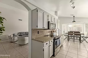 653 W Naranja Ave, Mesa, AZ 85210 - Photo 11