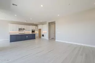 10841 N Blakely St, Surprise, AZ 85388 - Photo 9