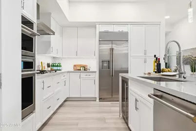 5250 E Deer Valley Drive #342, Phoenix, AZ 85054 - Photo 9