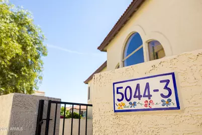 5044 E Siesta Drive #3, Phoenix, AZ 85044 - Photo 1