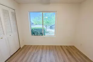 1948 W Angela Dr, Phoenix, AZ 85023 - Photo 9